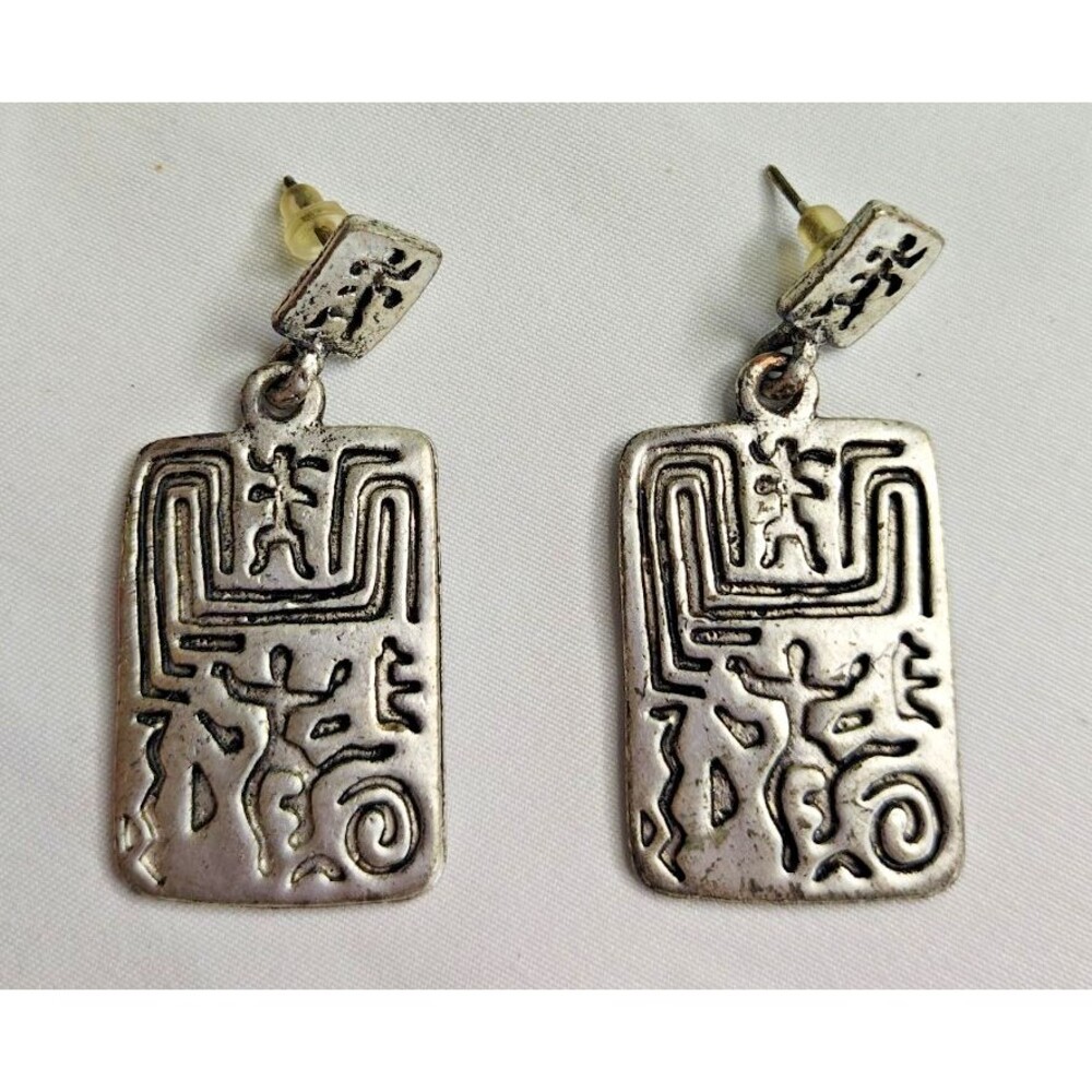 southwestern silver toned earrings